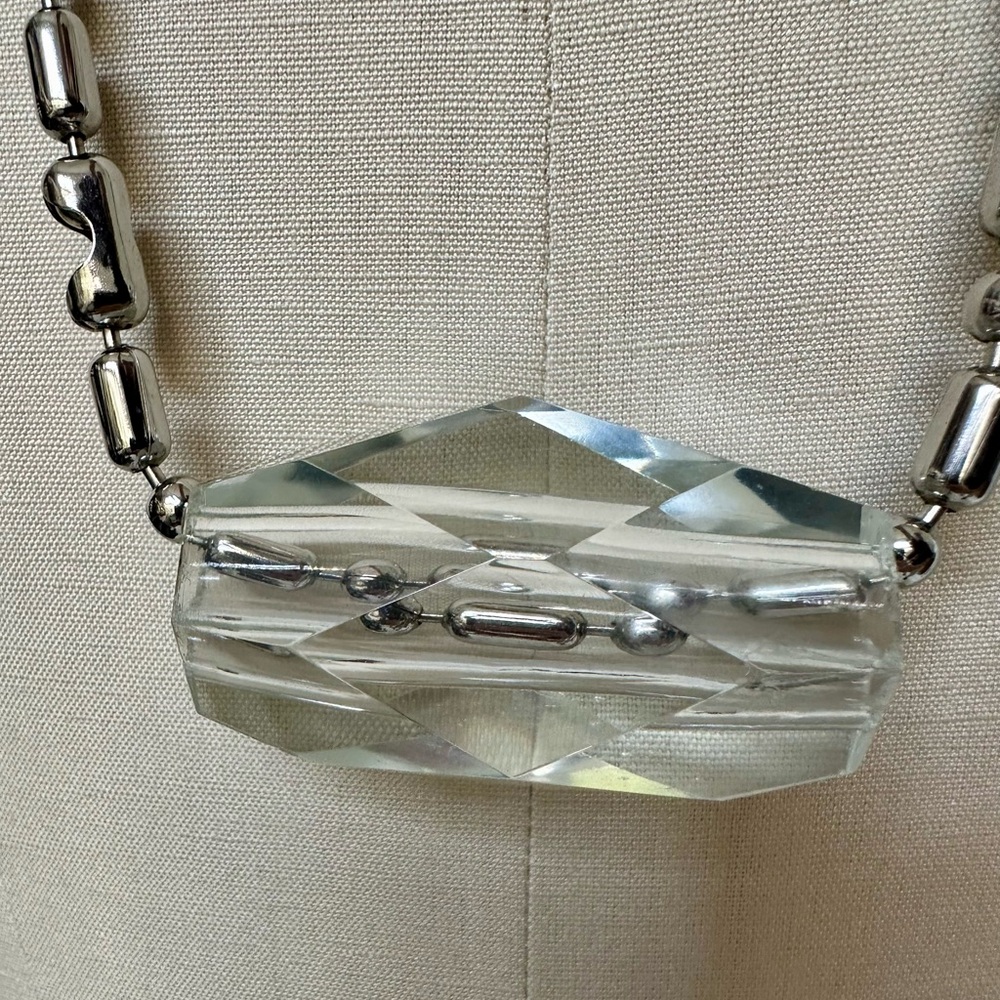 Chunky faceted lucite pendant chain necklace 🌟STYLIST piece🌟 - Picture 8 of 8